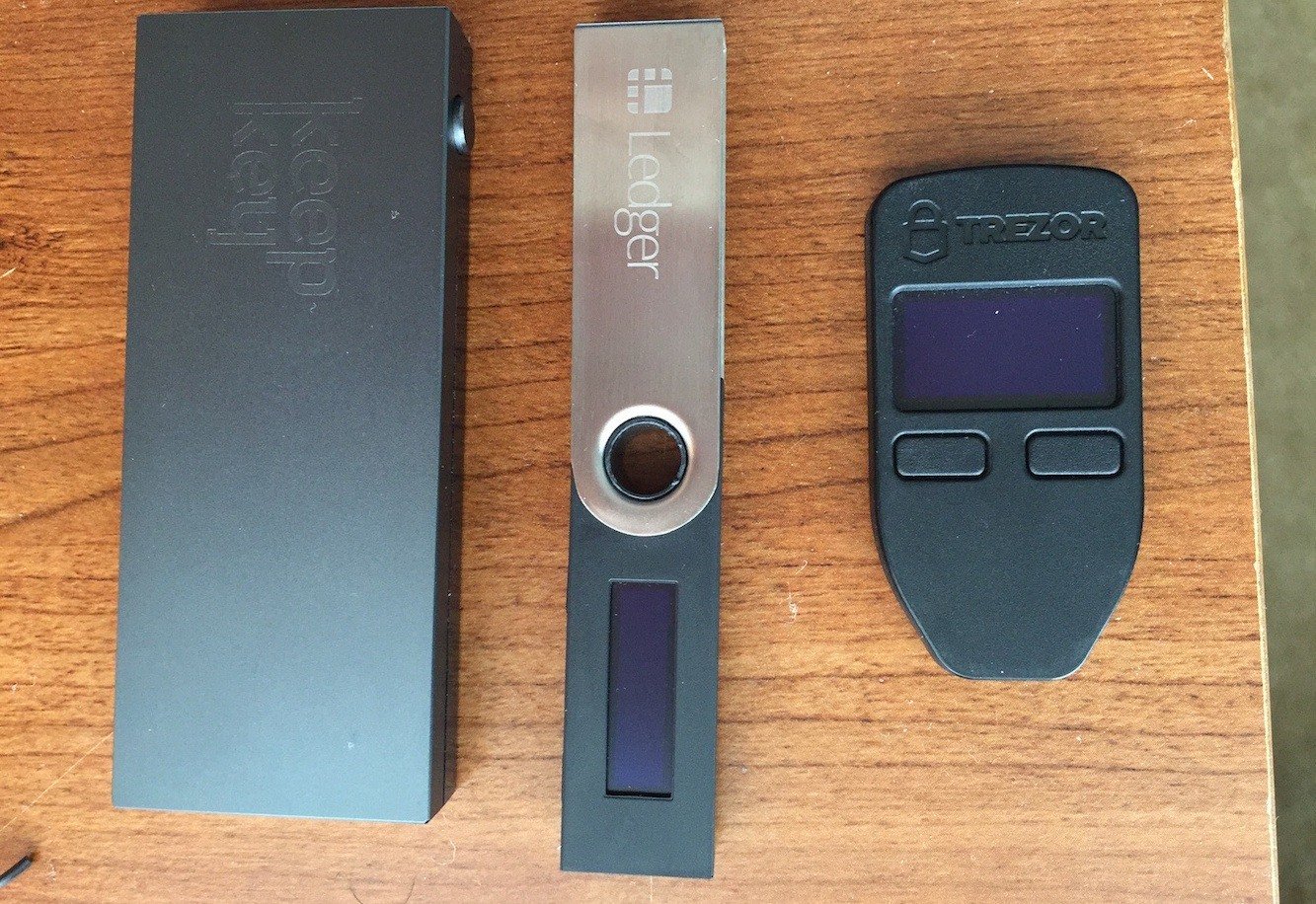 bitcoin hardware wallet